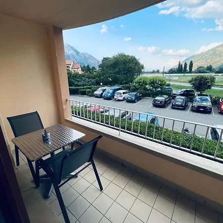 De Aux Bains De * Saillon