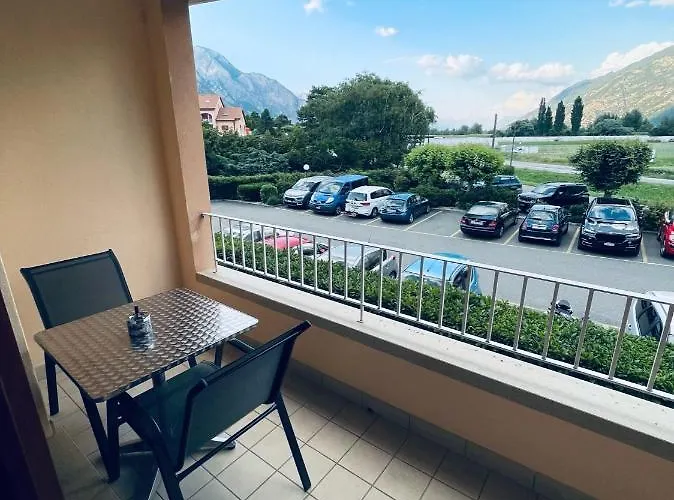 De Aux Bains De * Saillon